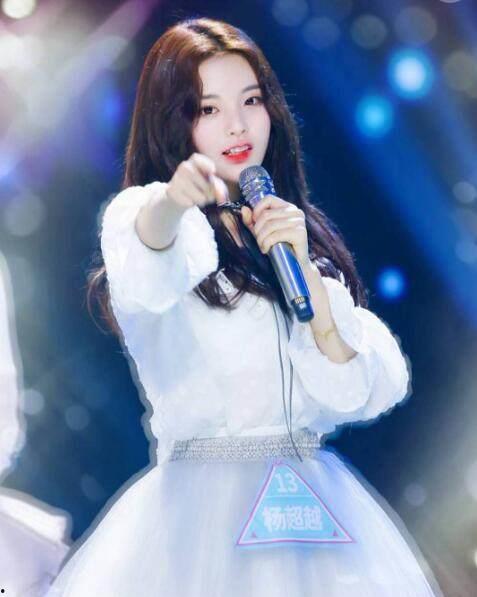 微头条背景图女,青春活力，时尚风采