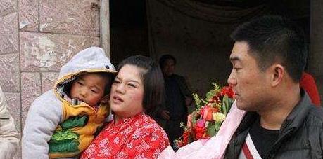 草根明星山楂妹唱段,草根明星的歌声传遍大江南北