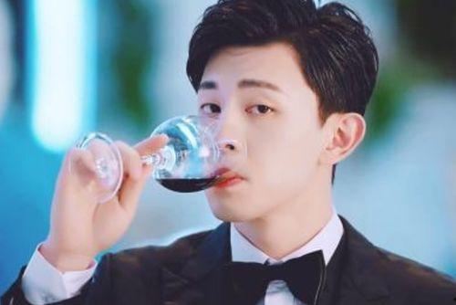 明星片邓伦,星光璀璨的演艺之路