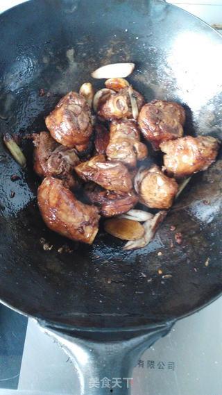 吃瓜群众啃羊腿视频,现场直播美食盛宴